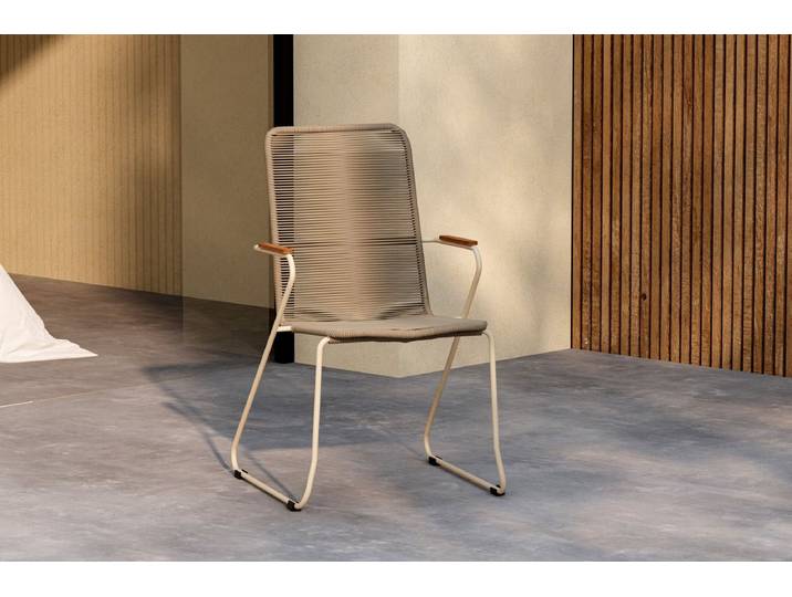 Gartenstuhl Sila - ein stilvoller Stuhl mit Holzakzenten in Schwarz oder Beige - Beige - Luxusbetten24
