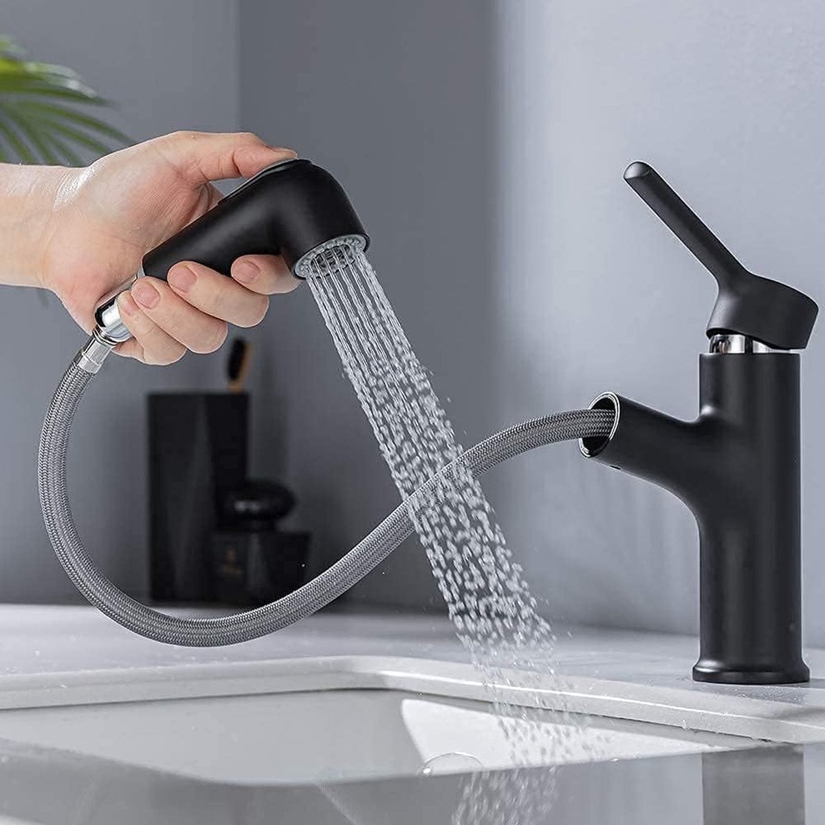 Waterkraan met uittrekbare uitloop en sproeifunctie