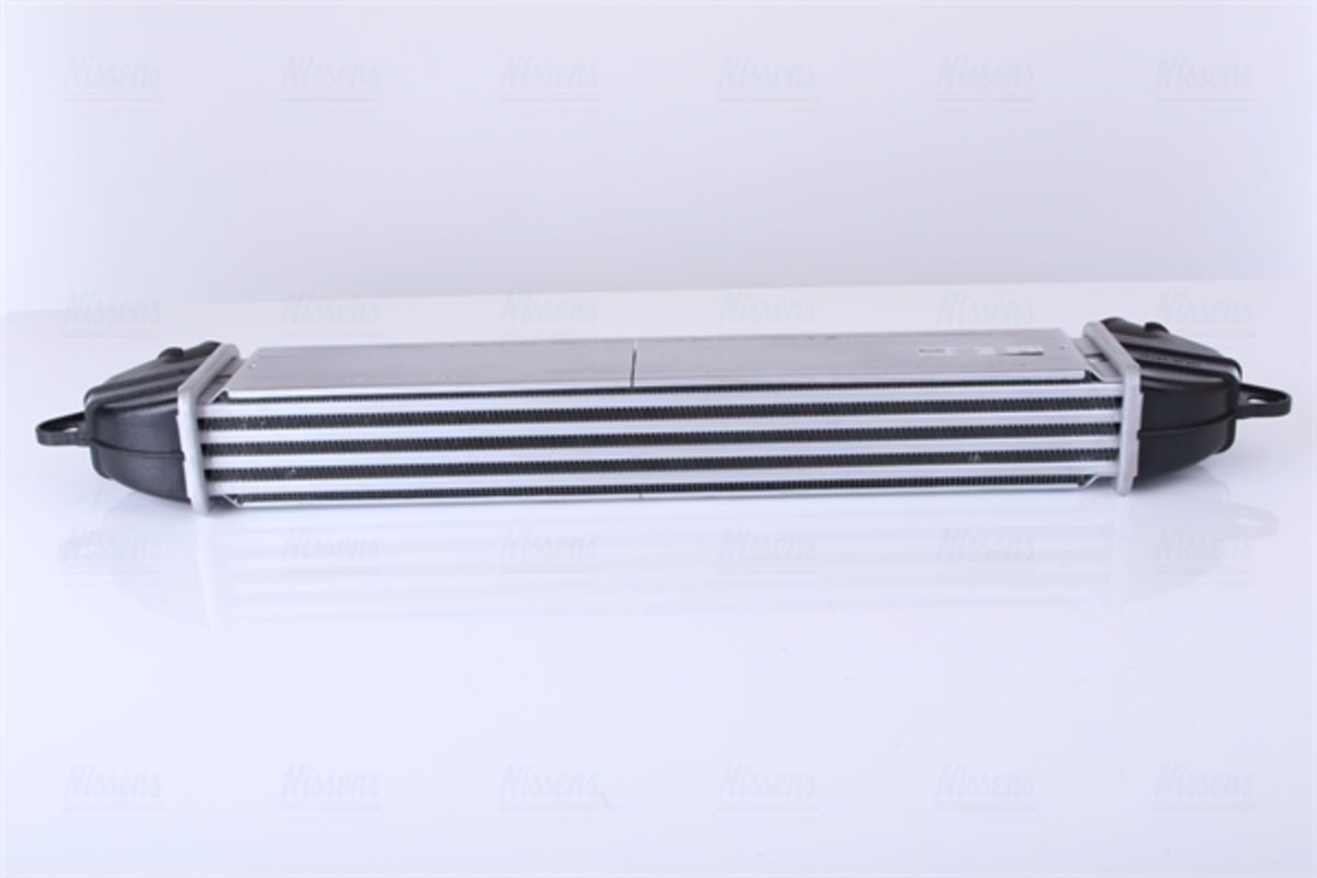 Ladeluftkühler NISSENS 96736