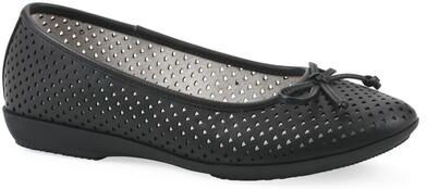 Women's Carris Ballet Flat by Cliffs in Black Smooth (Size 7 M)