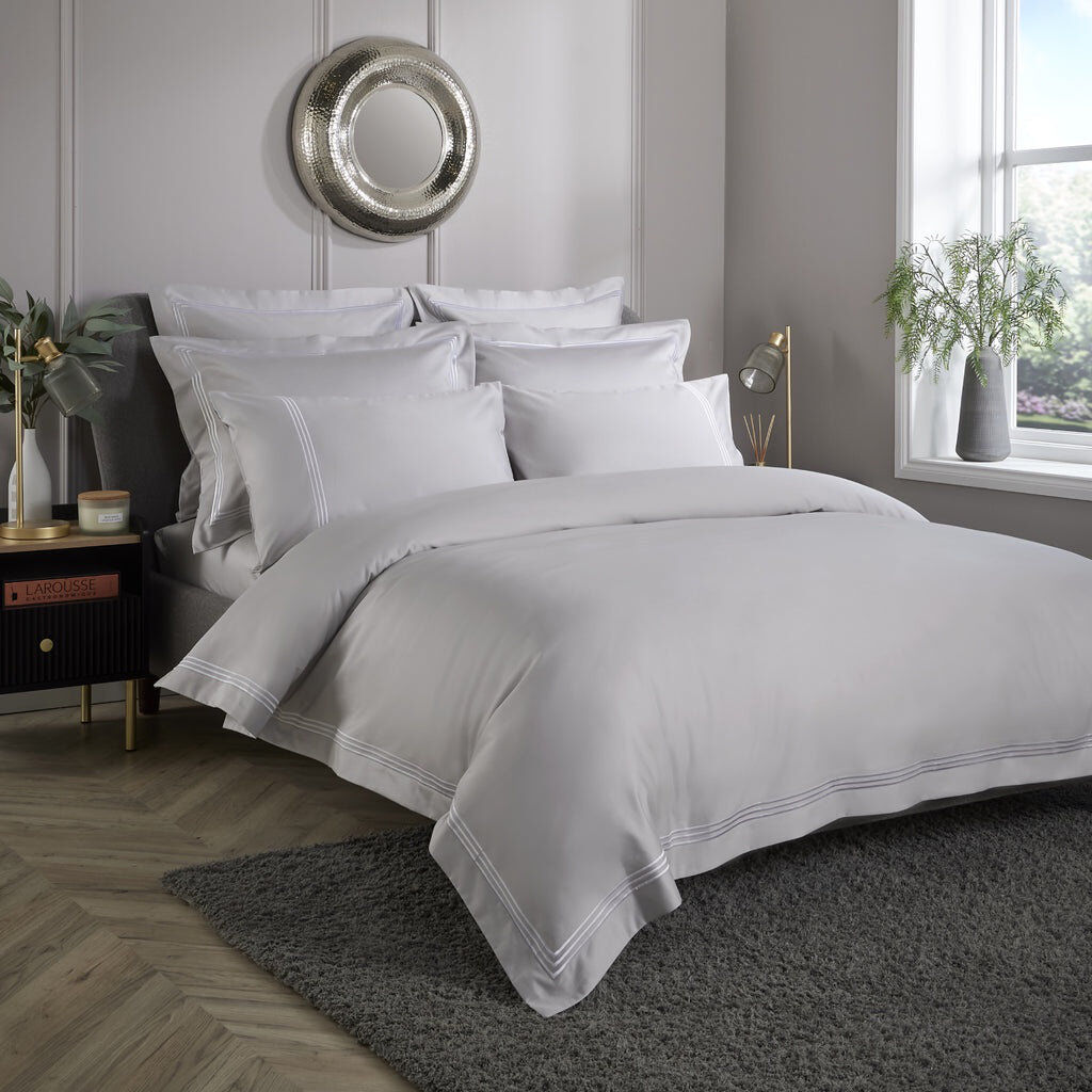 17 Stories 800 Thread Count Triple Row Embroidered Sateen Duvet Cover Grey/White Double Duvet Cover