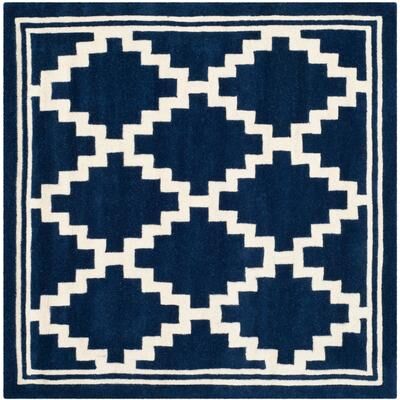 SAFAVIEH Handmade Chatham Nadine Modern Wool Rug