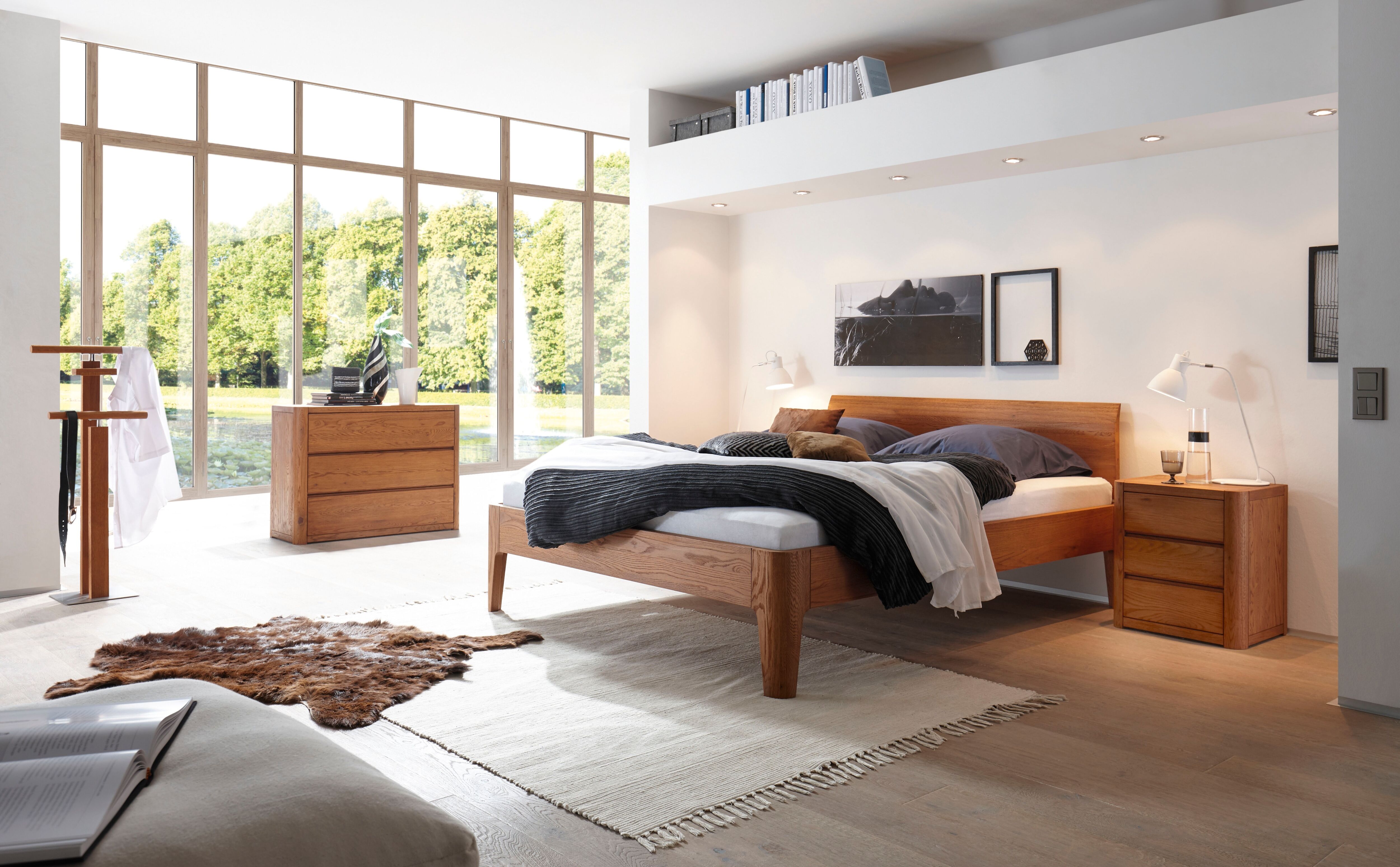 HASENA "Lisiano" Massivholzbett, Komforthöhe, Fusshöhe 25cm eiche cognac Liegefläche Länge B: 200cm x 200cm, zerlegt, Höhe Bett: 85cm Höhe Bettseite: 18cm Höhe Liegefläche: variabel