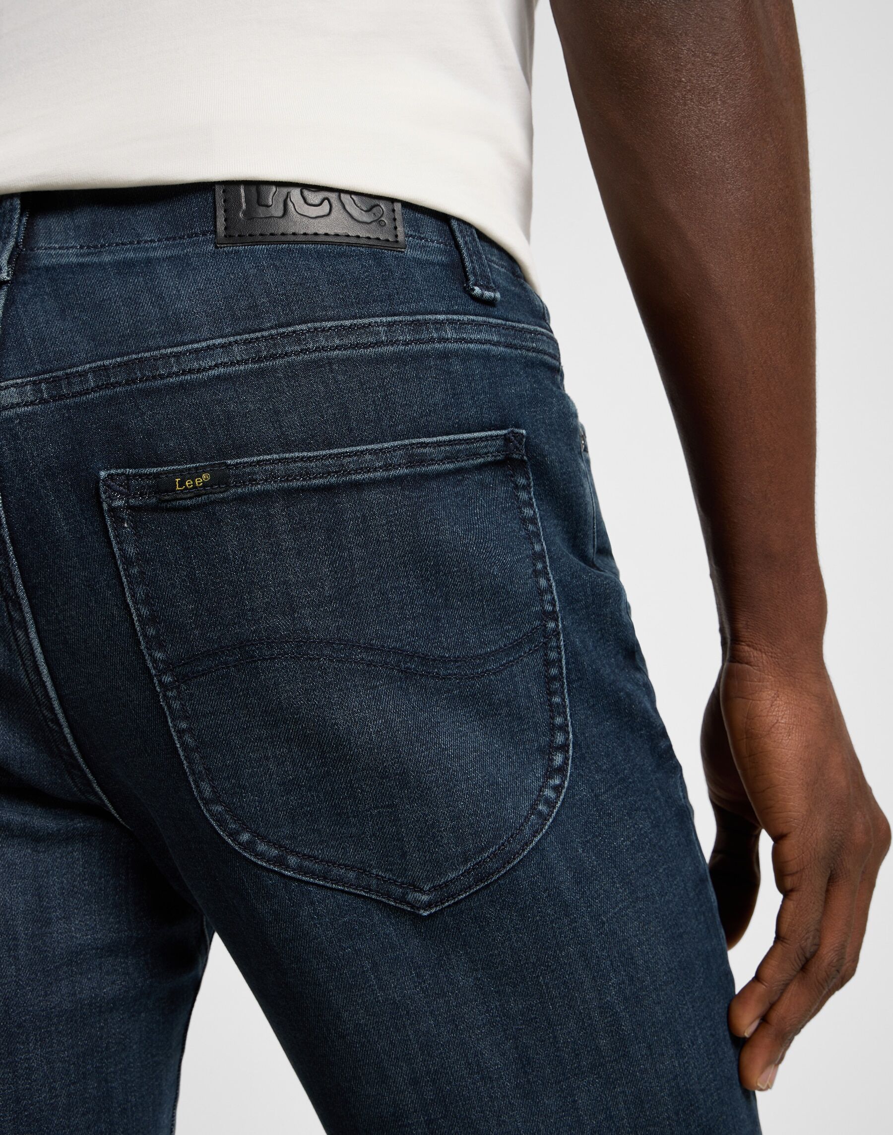 Slim-fit-Jeans LEE "Extrem Motion", Herren, Gr. 31, Länge 30, blau (bolton), Denim/Jeans, Obermaterial: 77% Baumwolle, 21% Polyester, 2% Elasthan, schmal lang, Jeans Slim-fit-Jeans, Extreme Motion Stretchware bolton 31, Länge 30