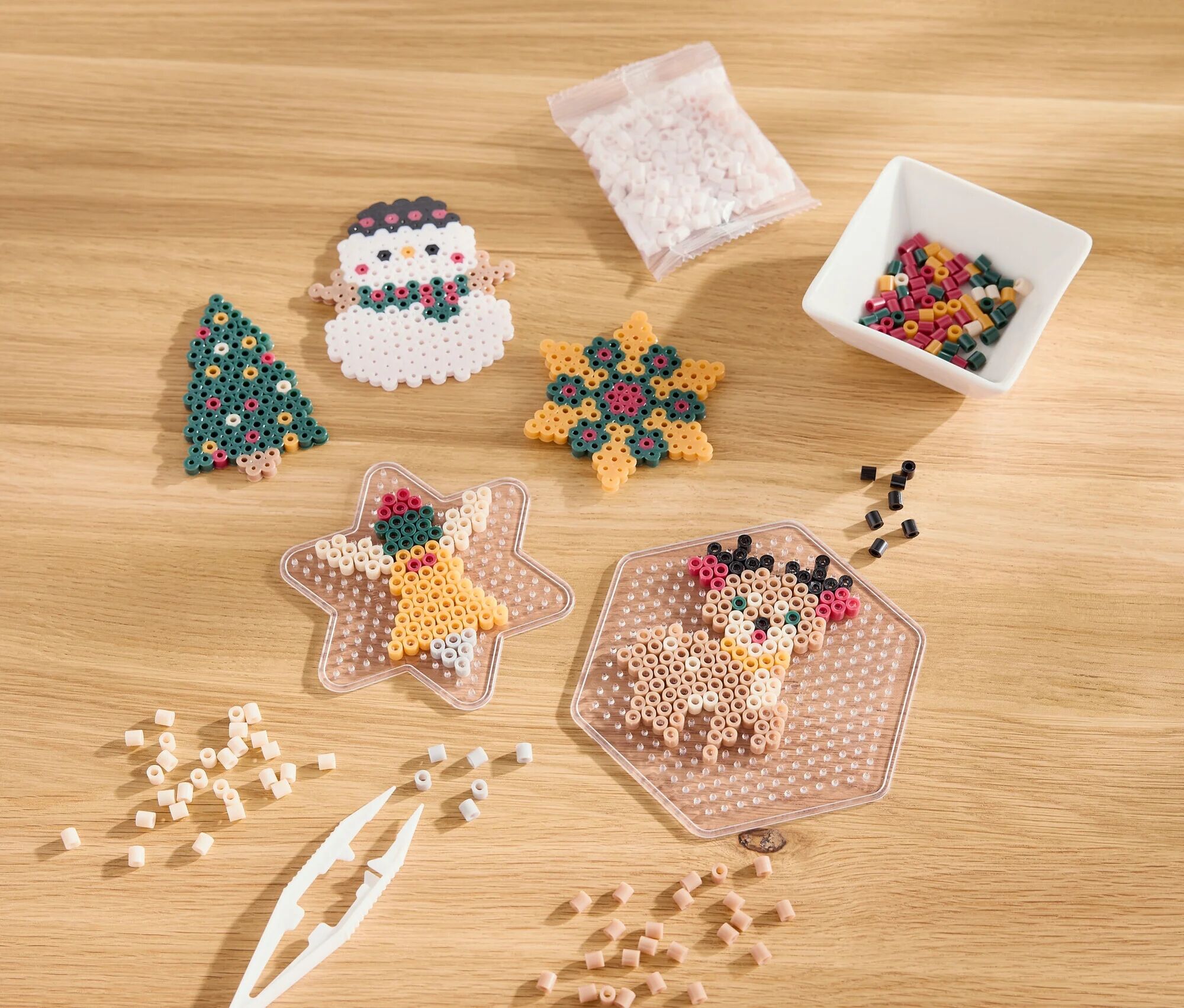 Tchibo - Bügelperlen-Bastel-Set - schwarz