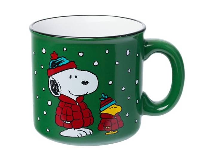 Silver Buffalo Peanuts Christmas Snoopy and Woodstock Keramiktasse mit Daunenjacke, 590 ml