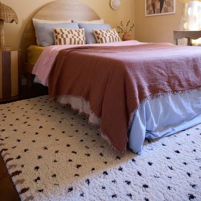 Carson Carrington Abstract Polka Dot Shag Area Rug