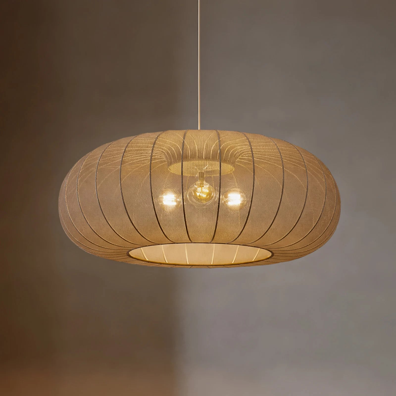 Lindby Helin hanglamp, bruin, Ø 70 cm, textiel, 3 x E27