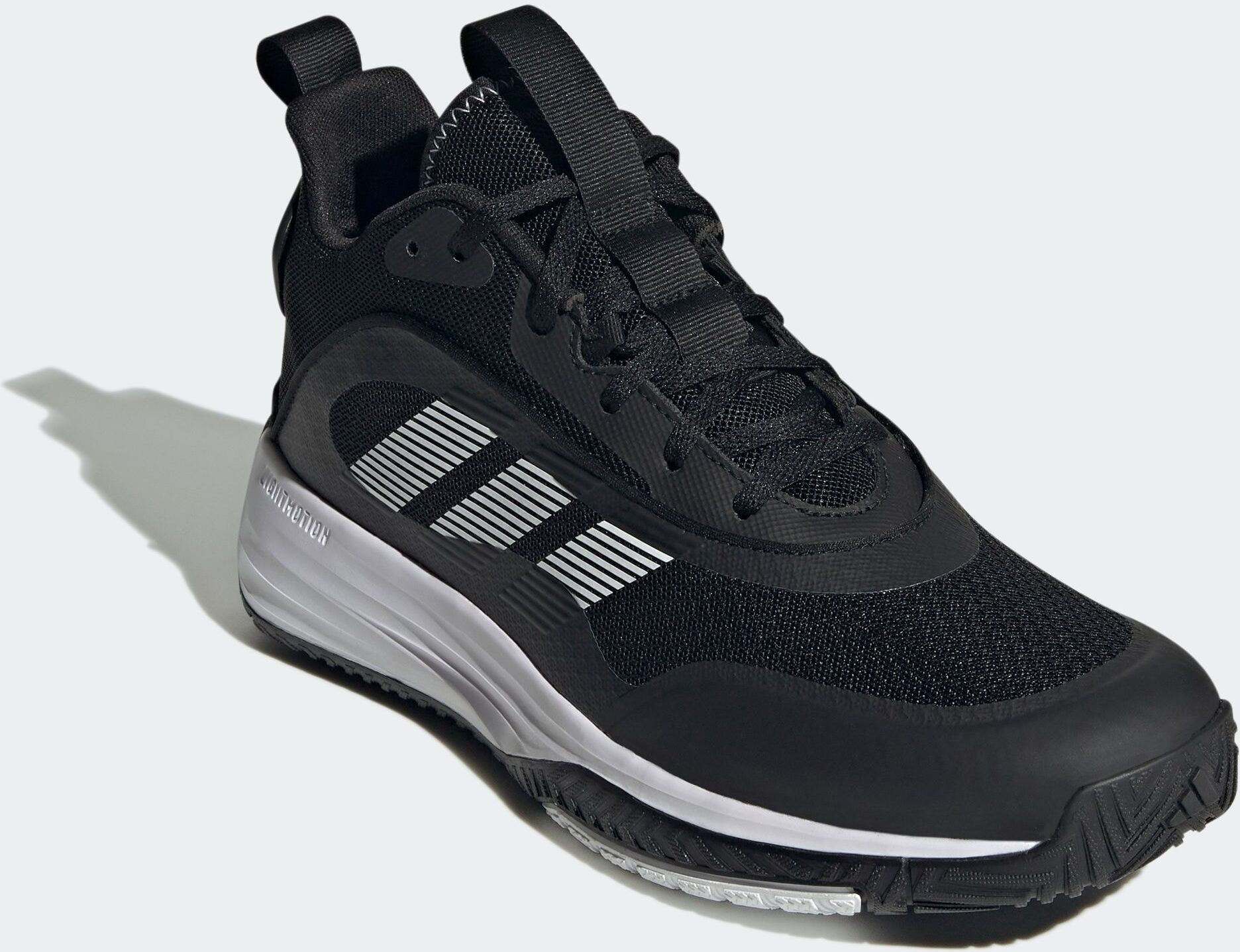 Basketballschuh ADIDAS SPORTSWEAR "OWN THE GAME 3", Herren, Gr. 47, schwarz-weiss (core schwarz, ftwr weiß, ftwr weiß), Synthetik, Textil, Schuhe Basketballschuh core schwarz, ftwr weiß, ftwr weiß 47