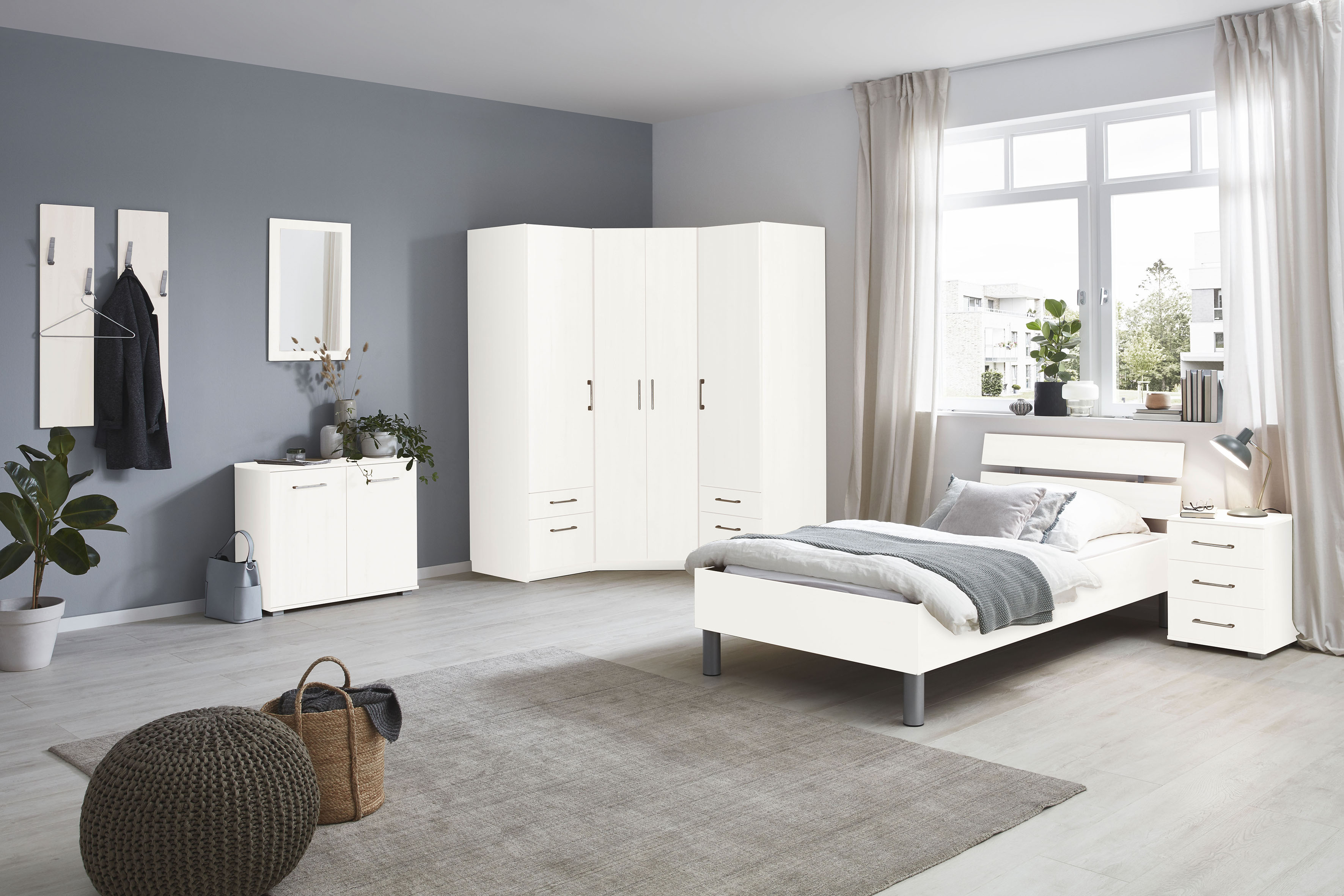 Eckkleiderschrank PRIESS "Lindau", weiss (weiß), B:135cm H:193cm T:54cm, Holzwerkstoff, Schränke, Eckkleiderschrank weiß B/H/T: 135cm x 193cm x 54cm, Türen: 2 Stk.