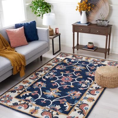 SAFAVIEH Handmade Blossom Saaba Wool Rug