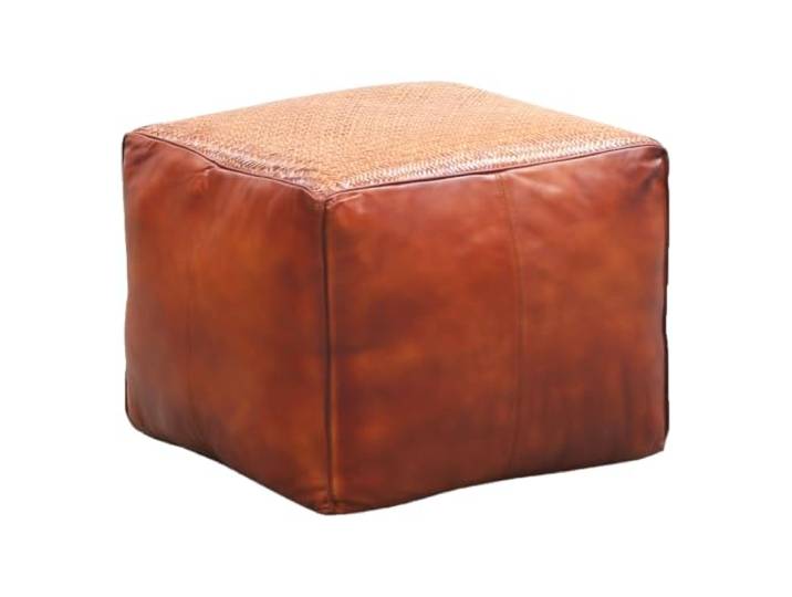 Sitzkissen Griffit aus Ziegenleder, handgefertigt, in Braun 50 cm Griffit besteht aus Ziegenleder. Als Fußablage am Sessel ergänzt der Pouf in Braun den Sitzplatz um eine gepolsterte Fläche.
