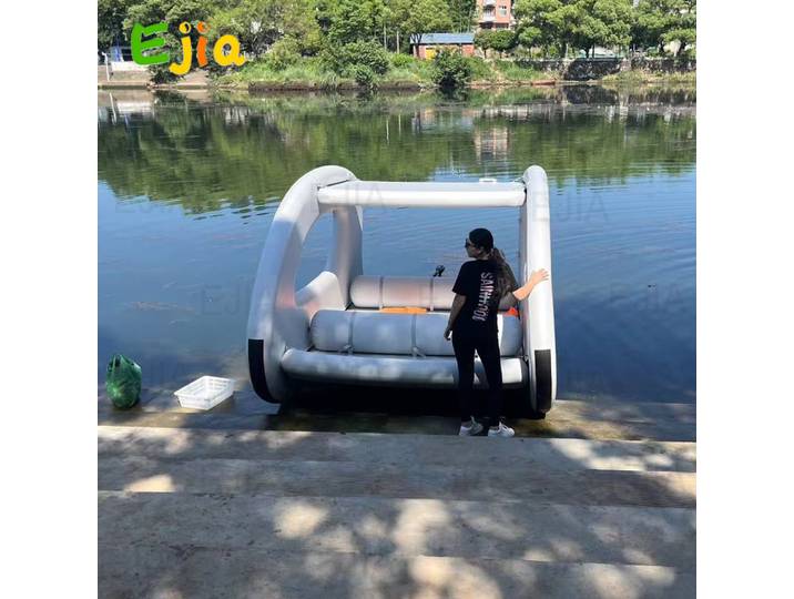 Tubes gonflables de bateau de ponton de catamaran de Stock avec le support de canne à pêche et de direction bateau électrique de maison pour le jeu d'eau du lac de l'océan