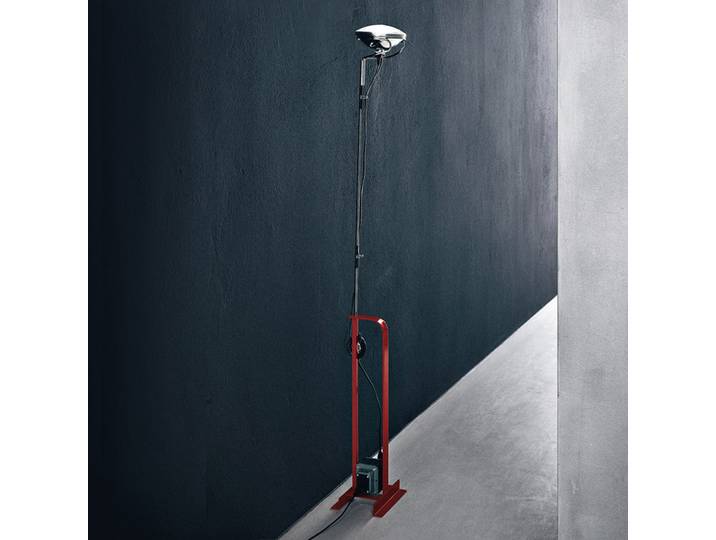 Toio LED Stehleuchte Rot - Flos - Wohnzimmer - Design - Metall - Einflammig
