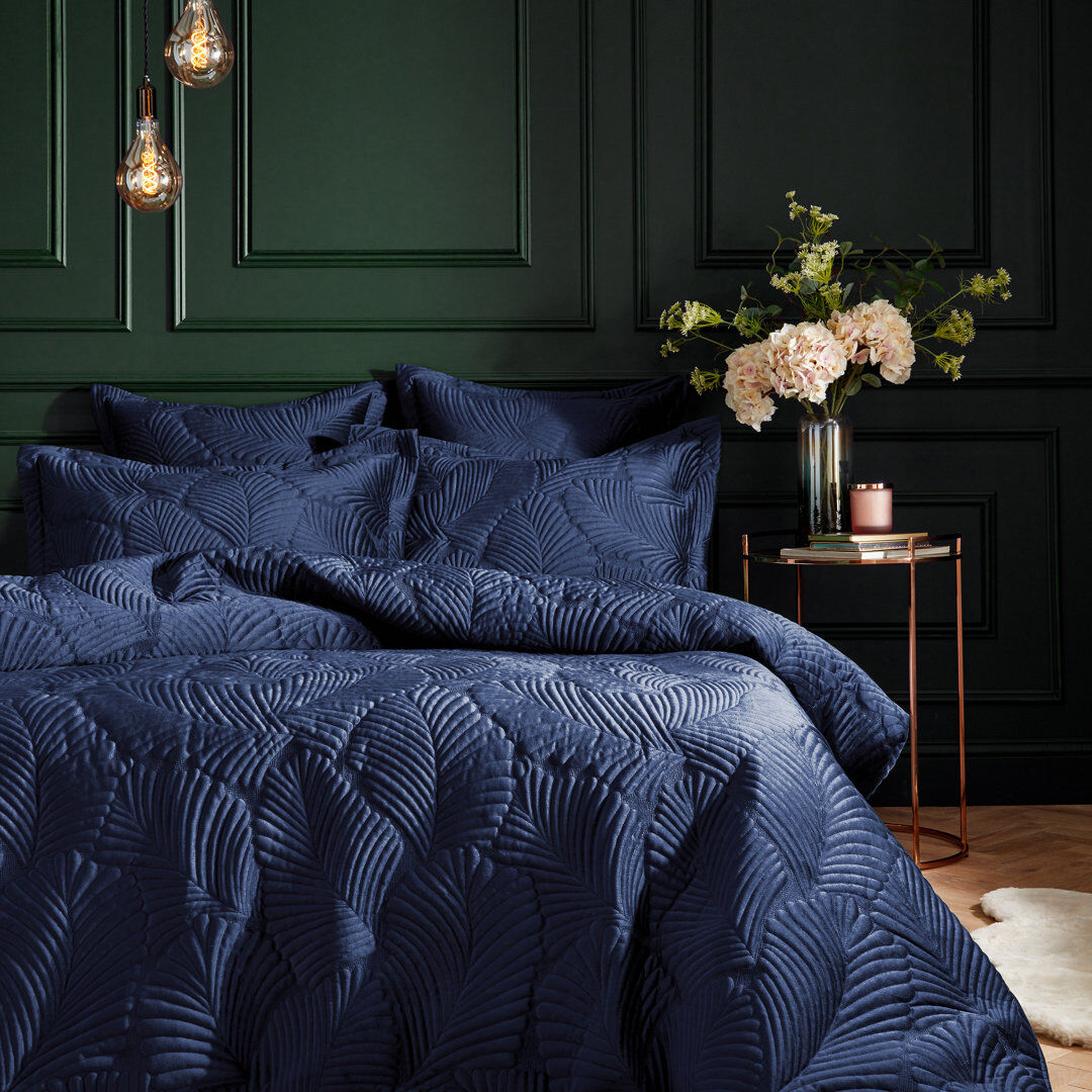 Paoletti Polyester Floral Duvet Cover Set with Pillowcases Included Navy Blue Double Duvet Cover