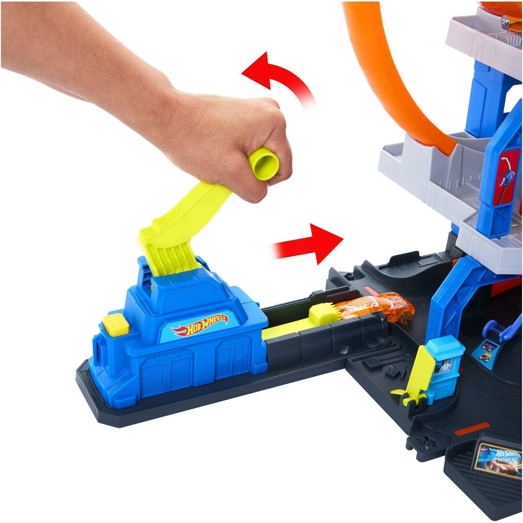 Hot Wheels City Mega Loop Garage Playset for Kids with Thrilling Adventures and Imaginative Play by Mattel