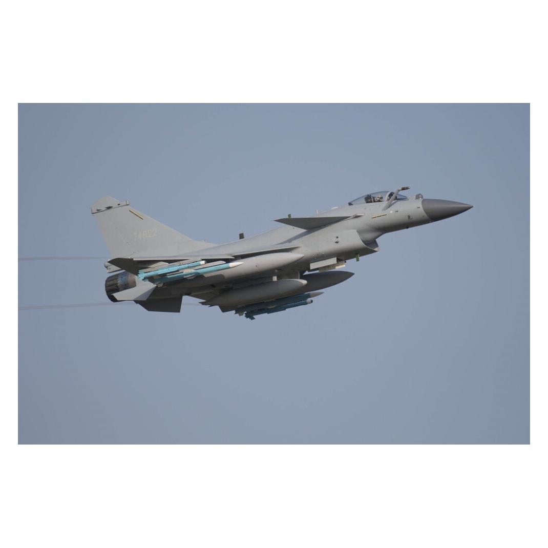 Trumpeter PLAAF J-10C Vigorous Dragon (05826)