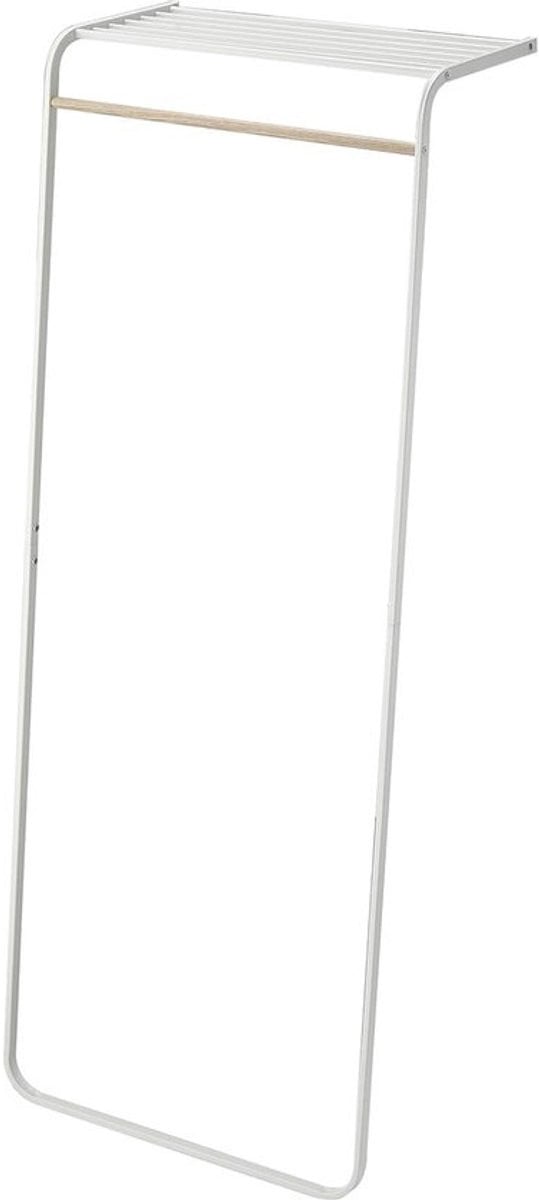 Witte stalen garderobe voor kleding en accessoires