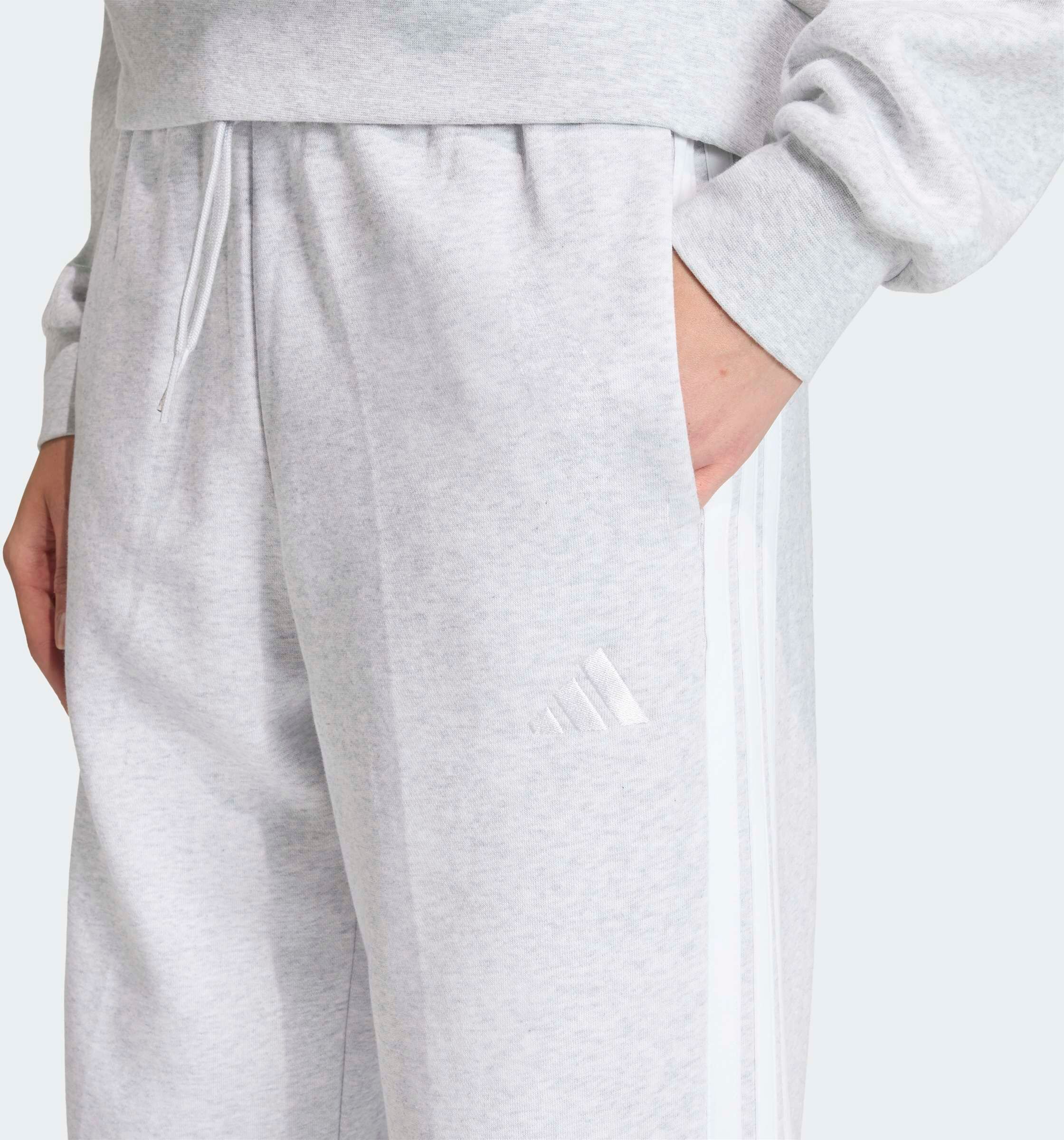 Sporthose ADIDAS SPORTSWEAR "ESSENTIALS 3-STREIFEN OPEN-HEM FRENCH TERRY", Damen, Gr. L, N-Gr, weiss (light grau heather, weiß, normal, gr.), Obermaterial: 55% Baumwolle, 36% Polyester, 9% Viskose, Hosen Sporthose light grau heather, weiß, normal, gr. L, 