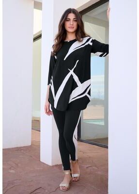 Plus Size Women's Printed Side Stripe Legging Set by Roaman's in Black Bold Abstract (Size 26/28)