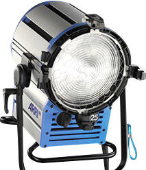 Arri True Blue D25, Tageslicht, 2500w, Man, Gtv-Standard, Schwarz