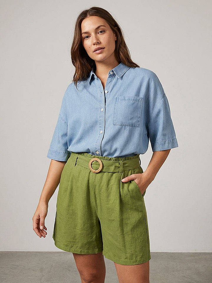 Sublevel Shorts in Oliv - S