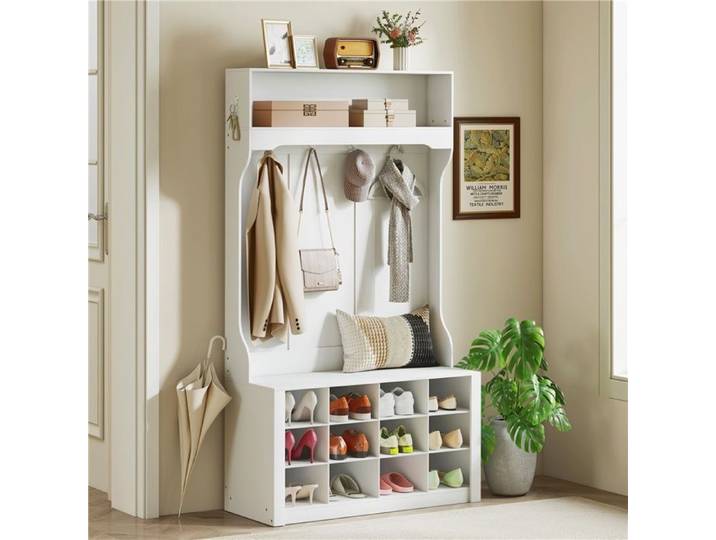 Garderobe blanche avec étagère et patères