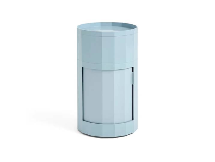 HAY - Facet Cabinet mit Füssen und Rollen, hoch, misty blue