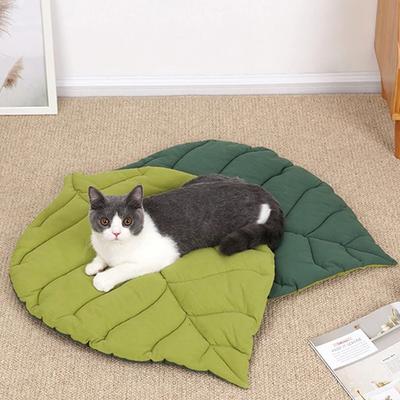 Uplifted Finds Leaf Shaped Double Sided Cat & Dog Nest Mattress green Leaves