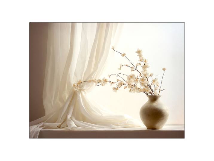 Tableau Nature morte à la fenêtre II Cadre : panneau de fibres de bois MDF Revêtement : toile Blanc/Beige 77 x 57 x 2cm