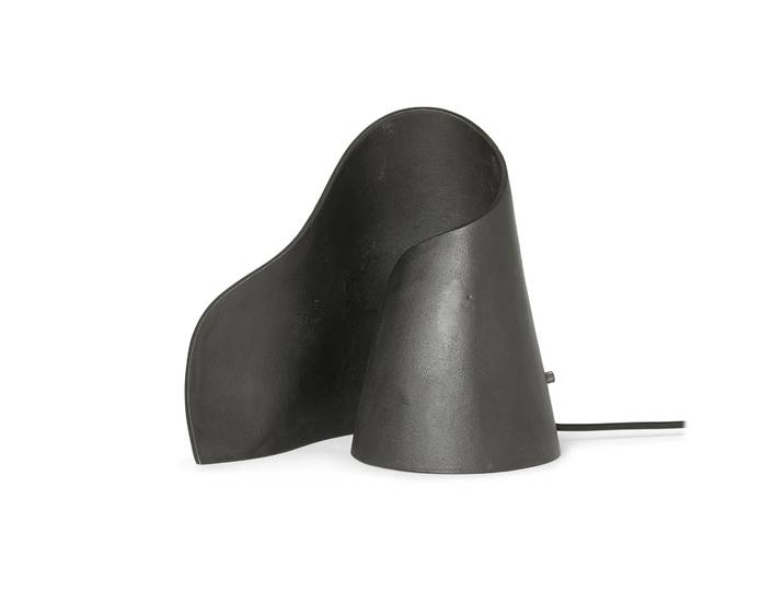 Ferm Living Oyster Tischleuchte Black