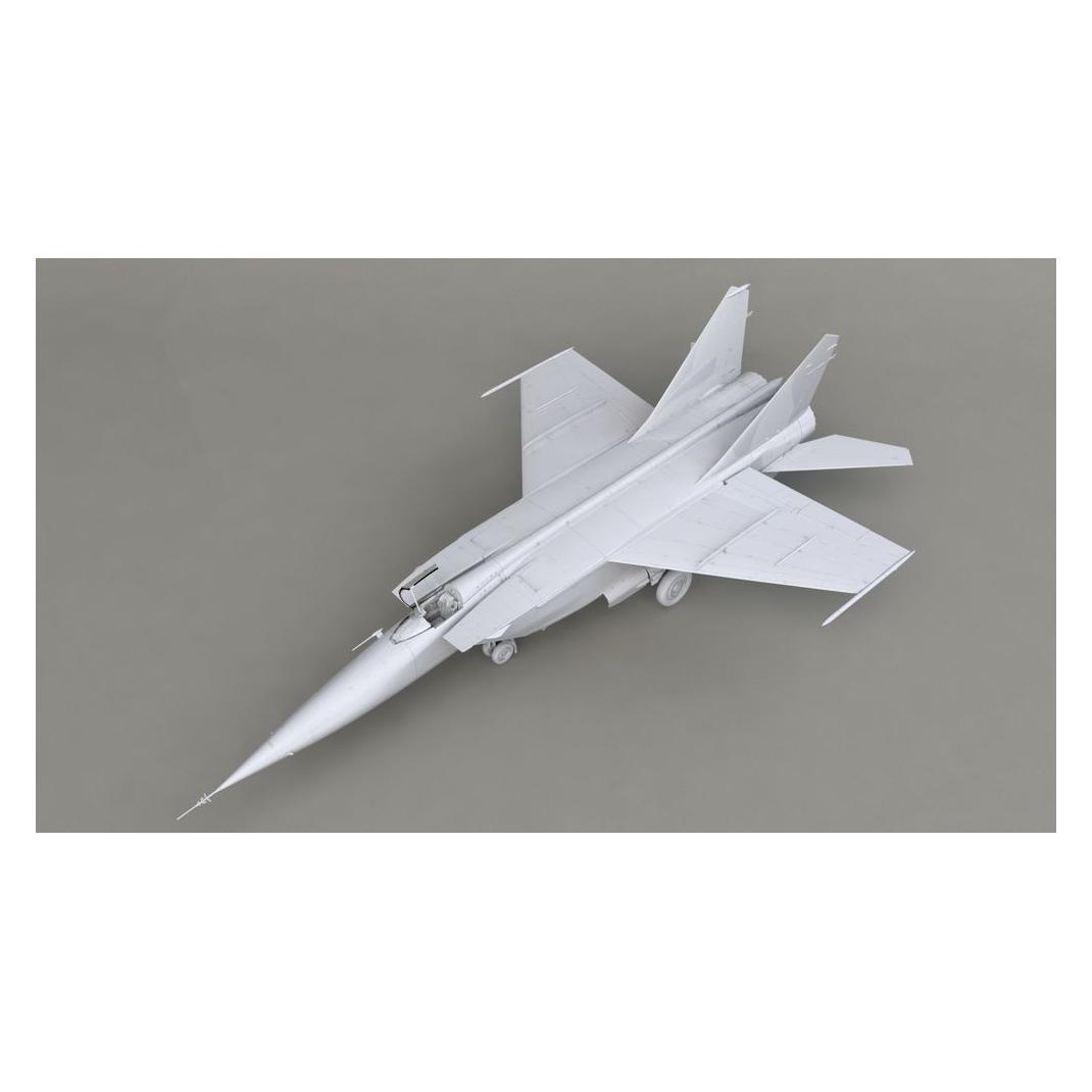 ICM MiG-25 RBF,Soviet Reconnaissance Plane (72174)