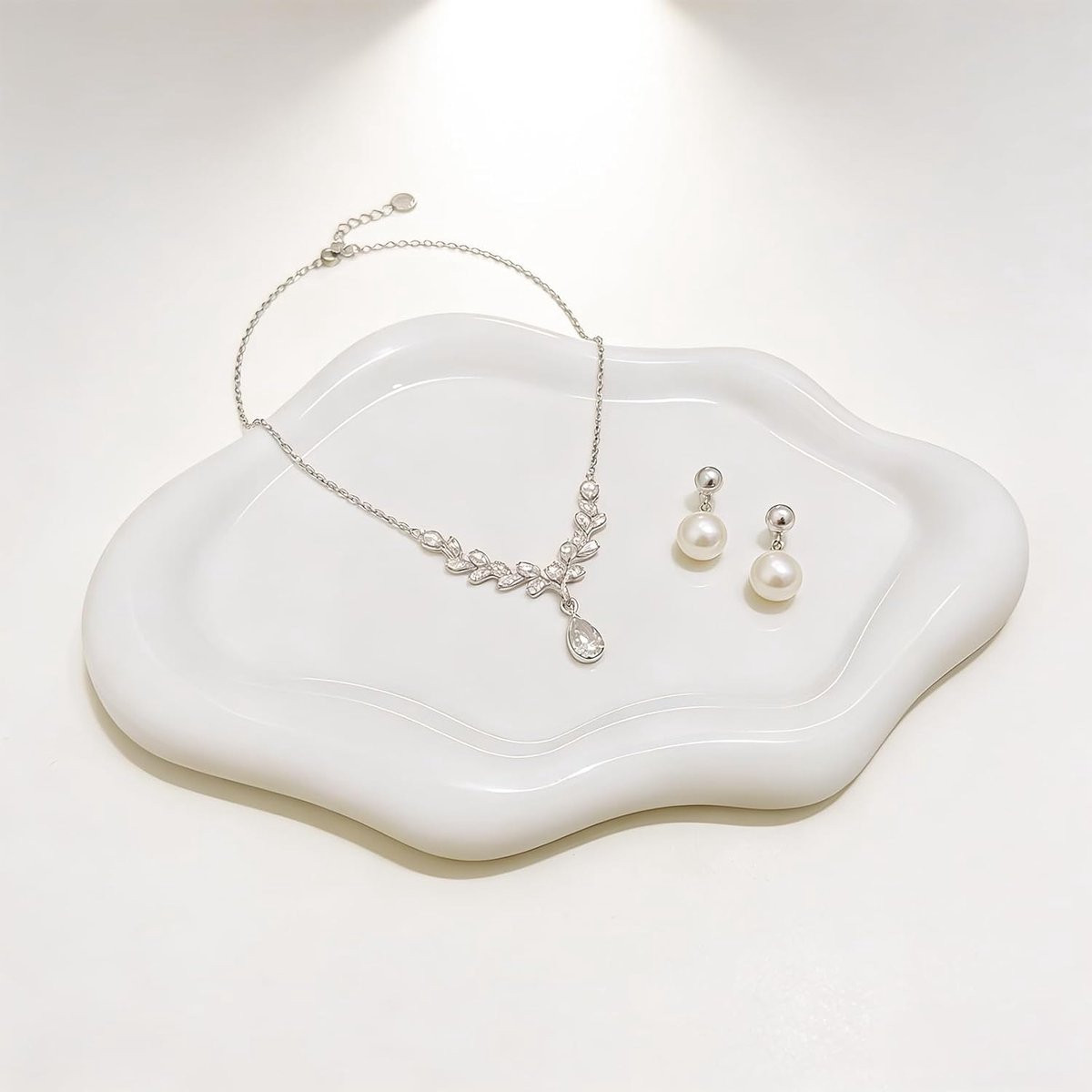 SnelShoppen Cloudvormige Sieraden Organizer - Witte Decoratieve Sieraden Tray voor op Tafel