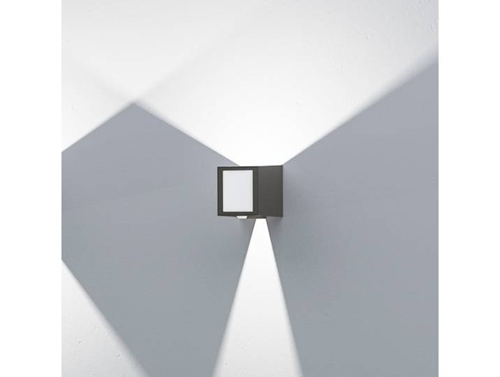 Una LED 9W Außenwandleuchte Black - Loom Design - Modern - Metall - Eckig