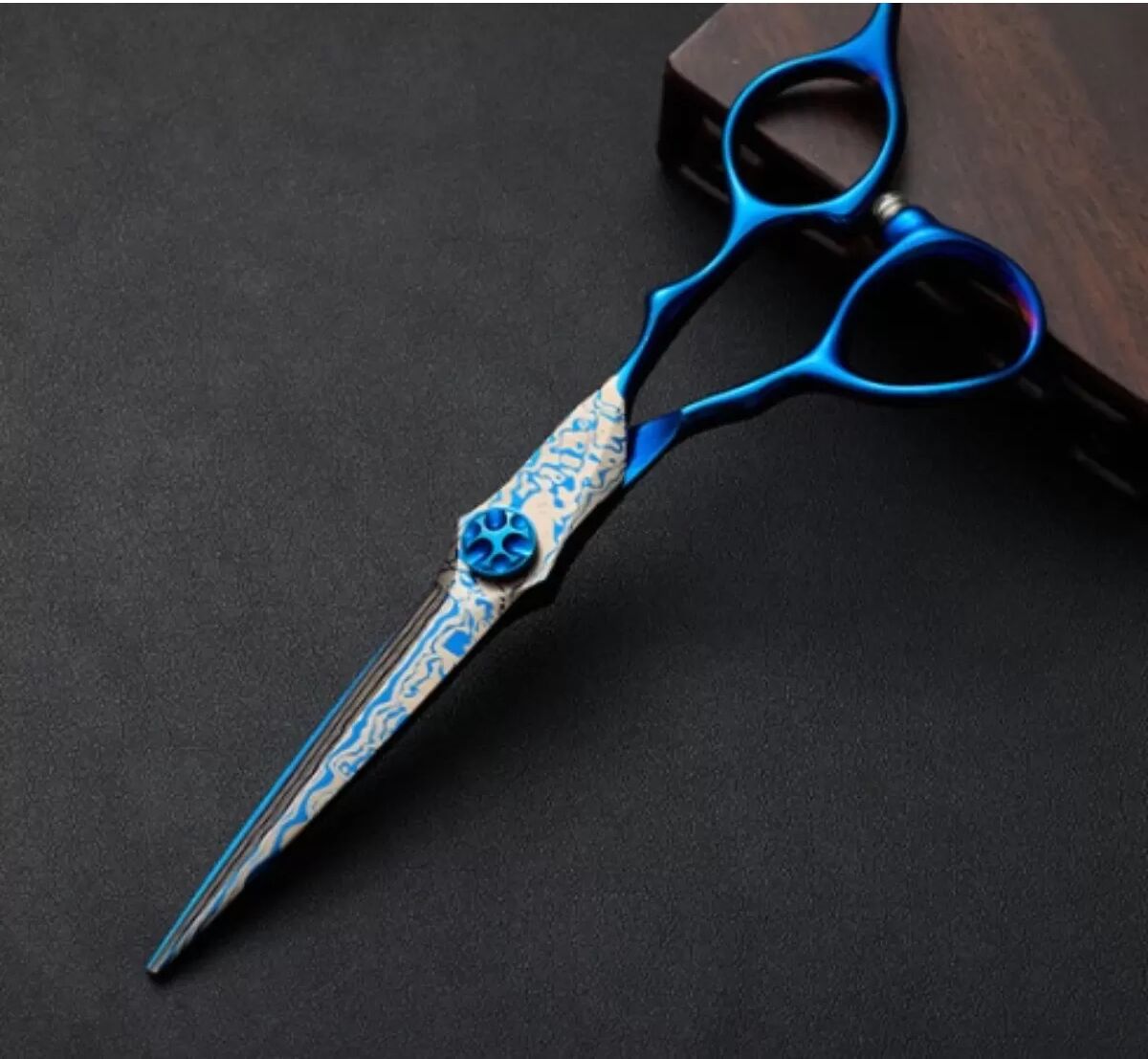 INF Professionelles 9CR13 Edelstahl-Friseurscheren-Set mit Ergonomischem Design und Stilvollem Muster - 8-teiliges Barber Kit Blau