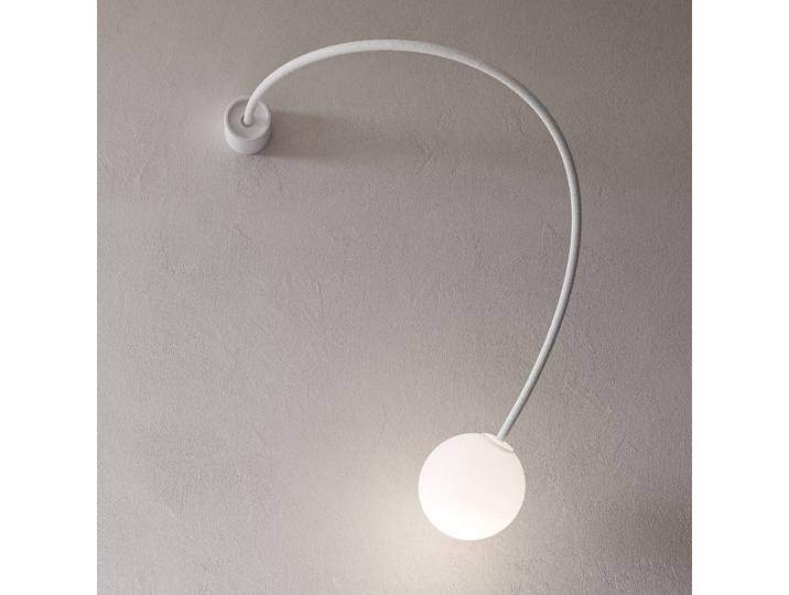 Karman Designer Wandleuchte Moony, dimmbar, weiß / opal, für Wohn- / Esszimmer, Glas, Design, Kugellampe