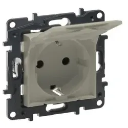 Legrand 864663 Niloe Step Steckdose Steckklemmen erhöhter Berührungsschutz Klappdeckel Sand