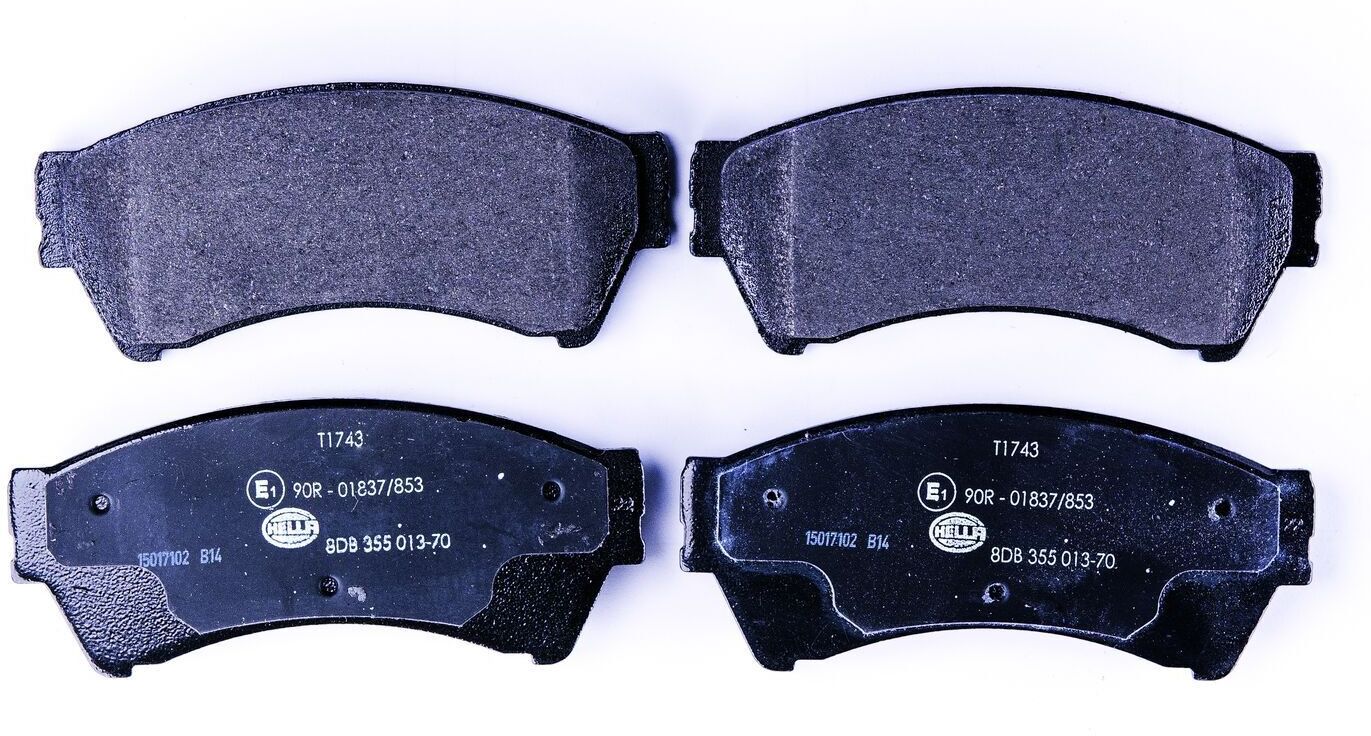 HELLA 8DB 355 013-701 Bremsbeläge