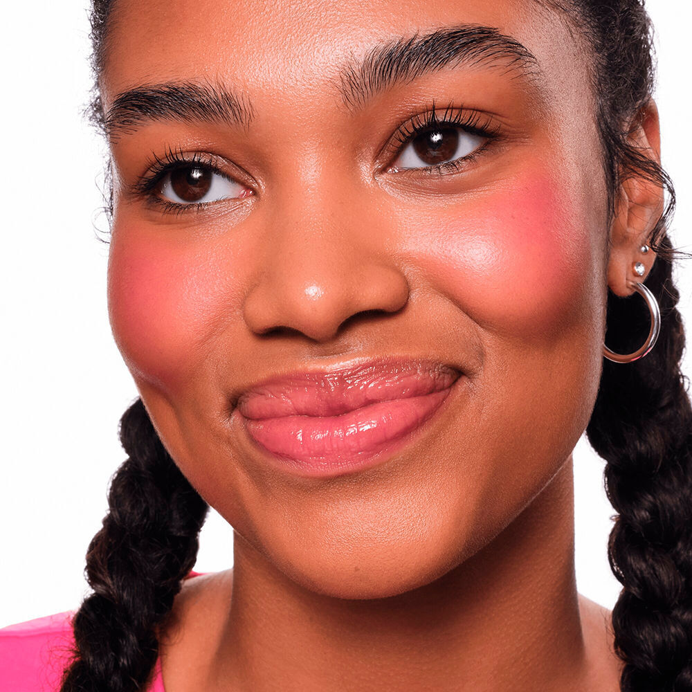 Essence Touch Bouncy Blush blush doux #40-Roses In Berry