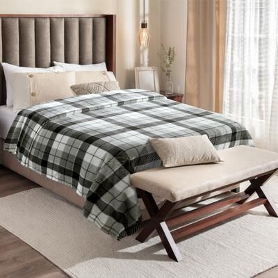 Regal Living Warm & Cozy Plush Velvet Blanket