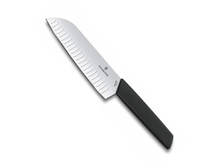Victorinox Swiss Modern Couteau Santoku\, Lame Alvéolée 17 cm\, Noir Couteau de cuisine en acier inoxydable avec manche ergonomique pour découper viande et légumes\, Fabriqué en Suisse