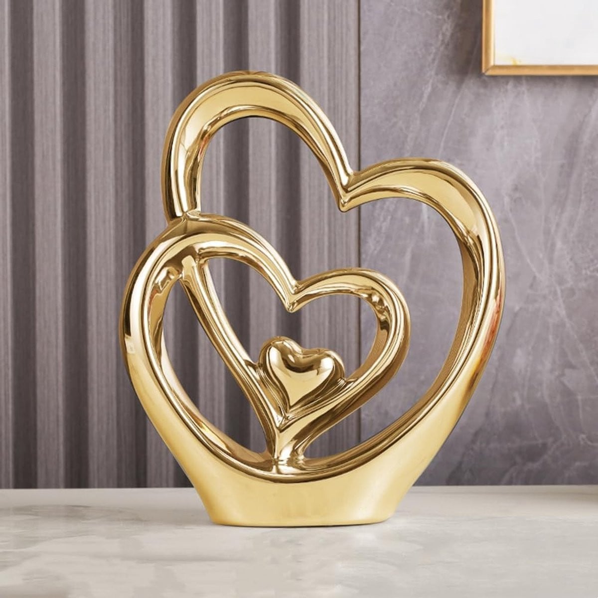 Elegante hartvormige keramische beeldjes voor decoratie
