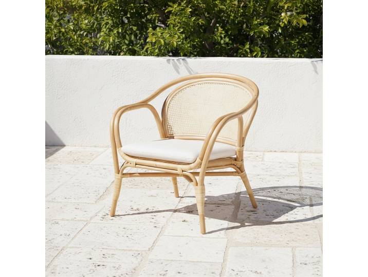 Fauteuil en rotin naturel et coussin beige - Yuki