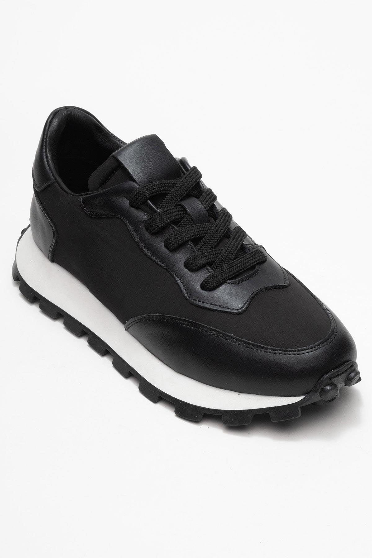 Amanda Leder Turnschuhe Damen