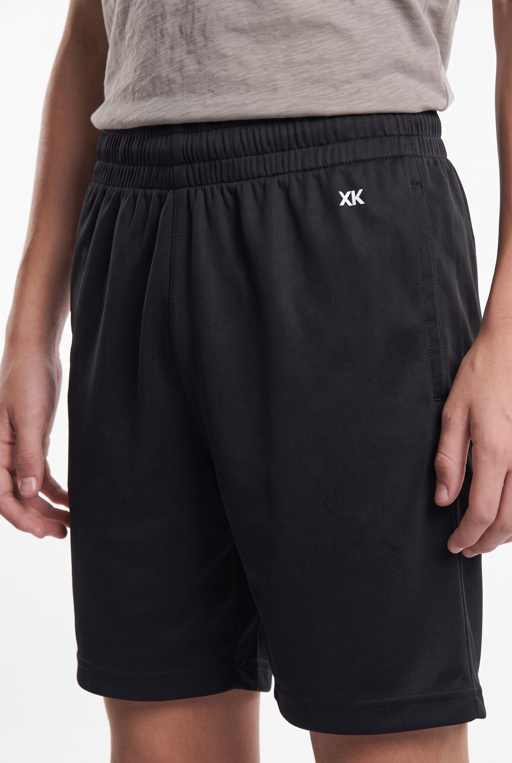 Trainingsshorts HUMMEL "HMLCORE XK POLY SHORTS KIDS", Mädchen, Gr. 152/158, N-Gr, schwarz, Obermaterial: 100% Polyester, Hosen Trainingsshorts, doppelt gestricktes Material, mit BEECOOL-Technologie, aus Polyester schwarz 152/158, N-Gr