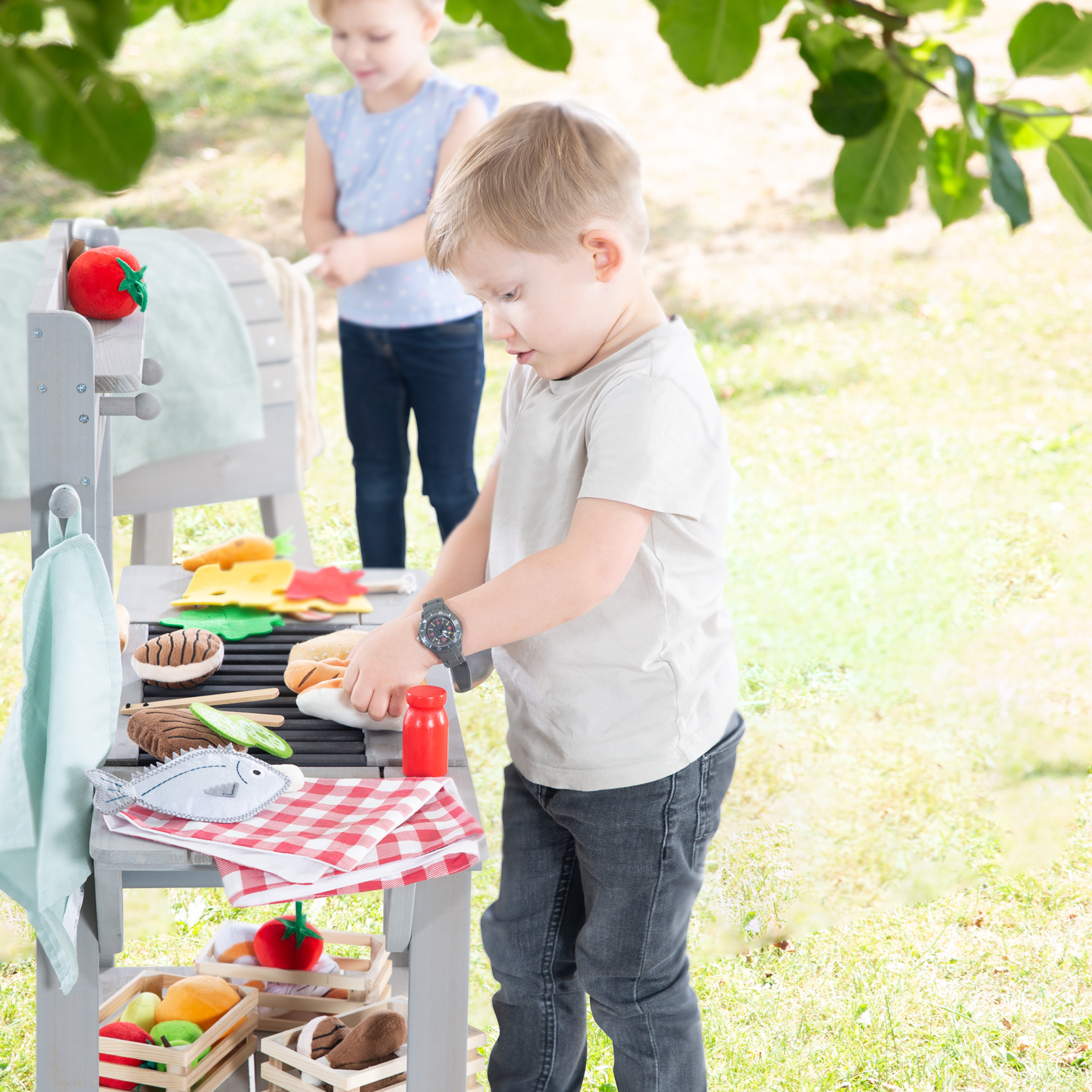 ROBA Matschküche »BBQ«, aus wetterfestem, robustem Massivholz