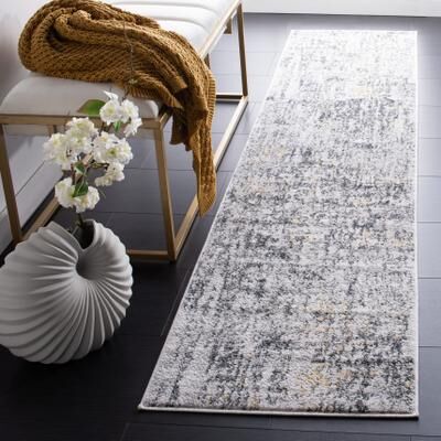 SAFAVIEH Toscana Ulrika Abstract Rug