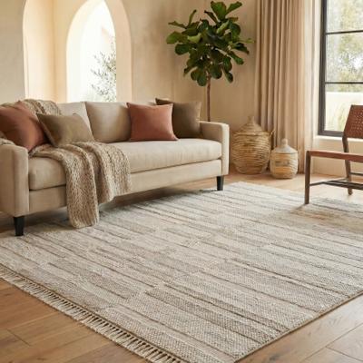 SAFAVIEH Handmade Natura Helgine Wool Rug