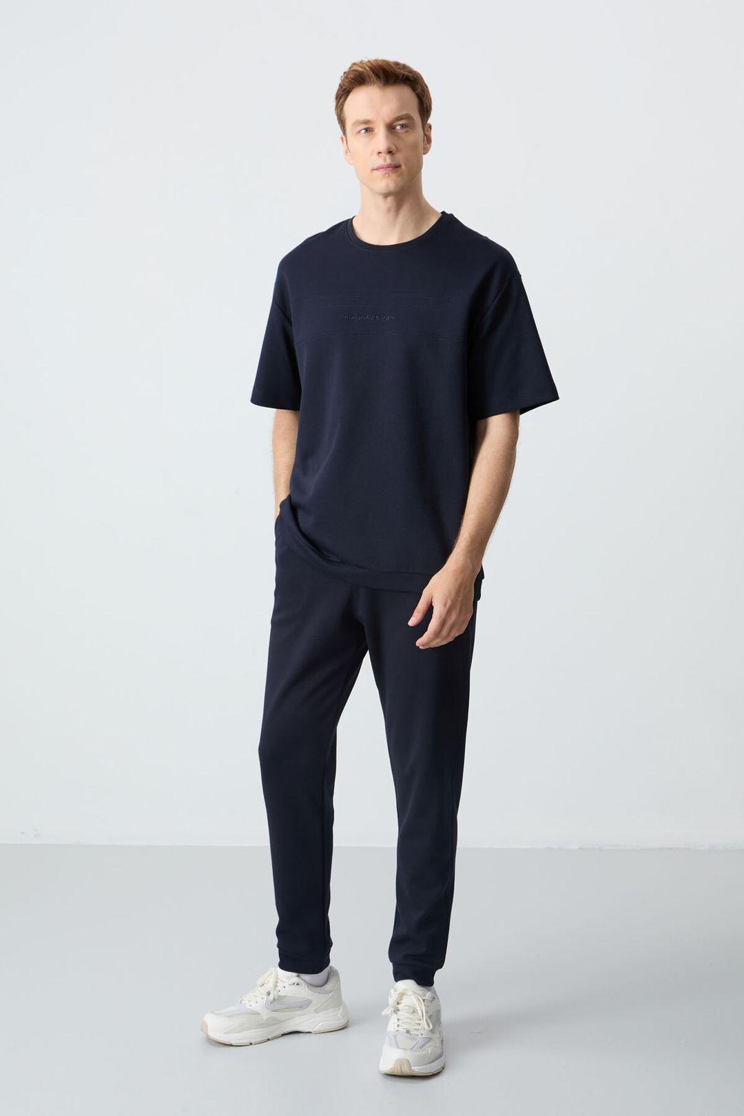 Herren Oversized T-Shirt und Hosen Set