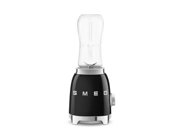 Smeg\, Mini-blender Compact PBF01BLEU\, 2 Niveaux de Vitesse\, Blocage Moteur de Sécurité\, 2 bouteilles de 600 ml Fournies\, Base Antidérapante\, Range cordon Intégré\, 300W\, Noir